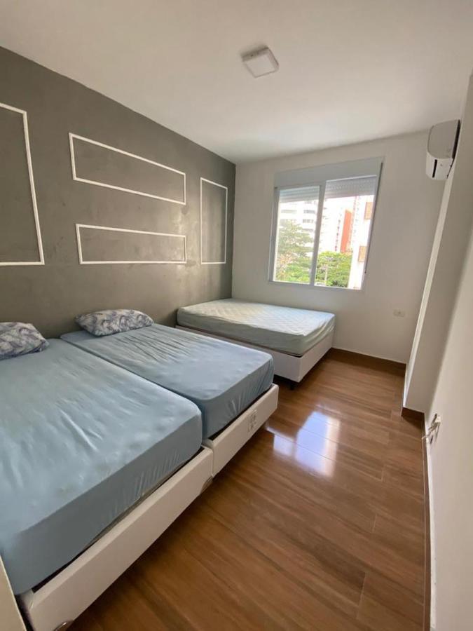 Apartamento Guaruja Pitangueiras 50 Metros Da Praia. Zewnętrze zdjęcie